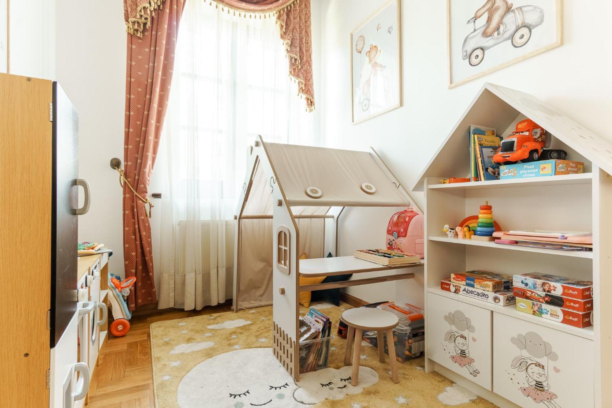 Apartamenty W Dworku Cheval Krasków Exterior foto